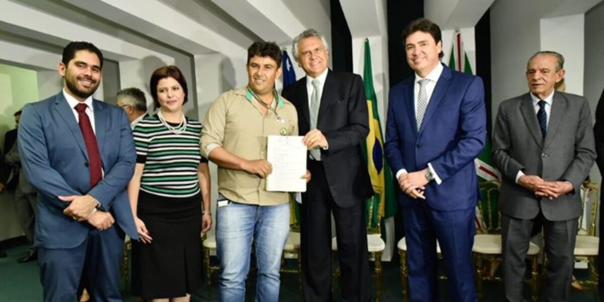 Assinado protocolo de intenções para instalação de 27 empresas em Goiás