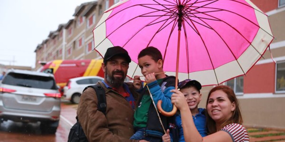 Famílias de Valparaíso comemoram conquista da moradia