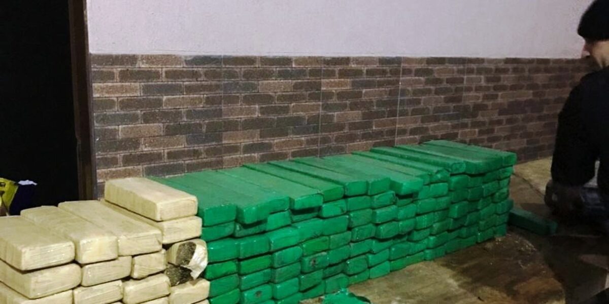 Polícia Militar apreende 100 quilos de maconha em Formosa