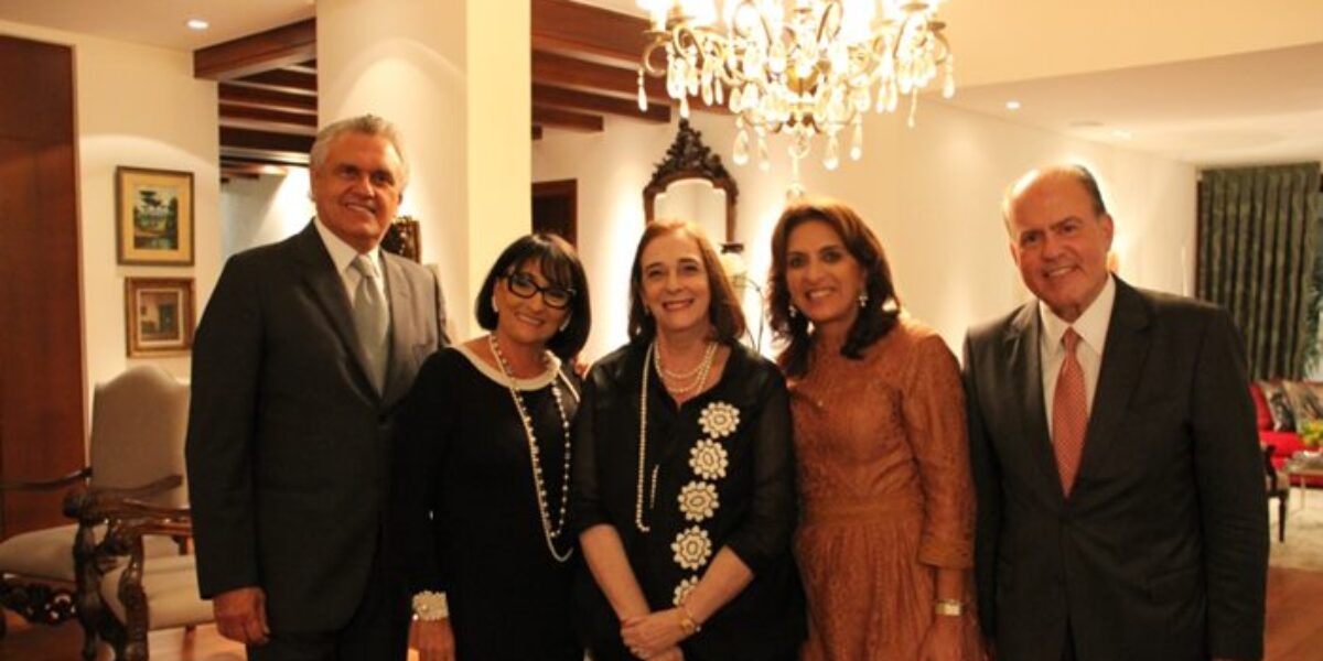 Caiado apresenta potencialidades de Goiás a oito embaixadores em jantar da Unesco