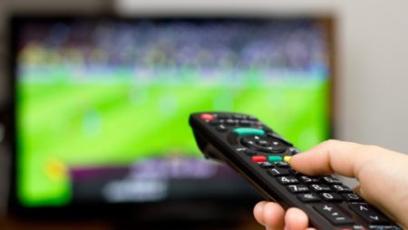Lei que facilita cancelamento de TV por assinatura entra em vigor em 14 de junho