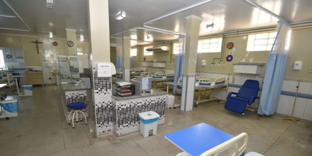 Governo assina convênio com Hospital São Pedro de Alcântara, em Goiás