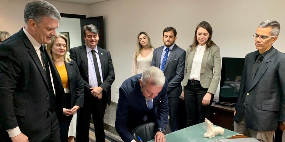 Secretaria-Geral do Governo adere ao Compliance Público