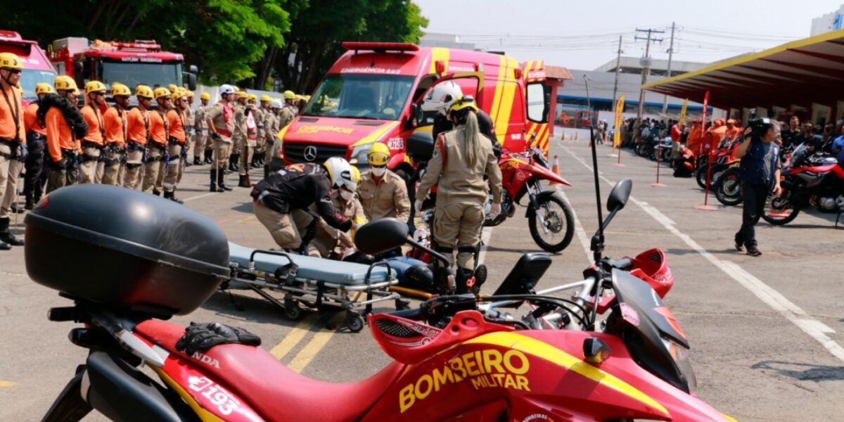 Serviço de motorresgate dos bombeiros forma nova turma