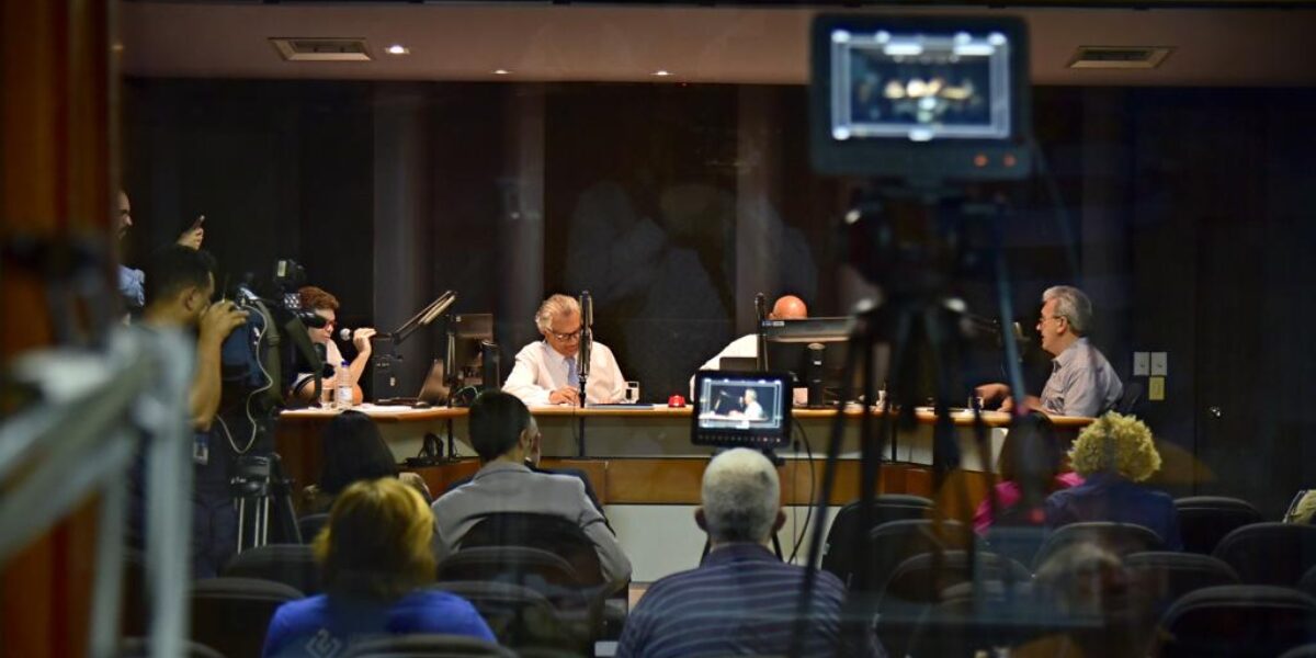 Governador alerta as mulheres para prevenção ao câncer de mama