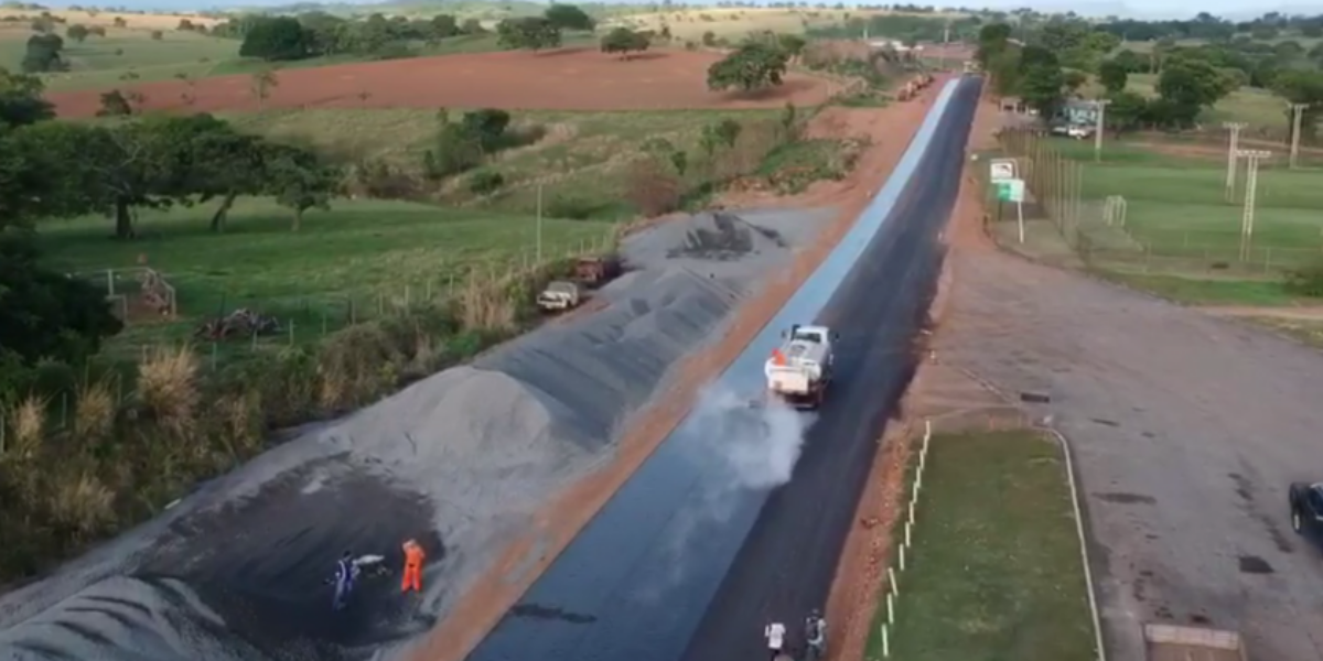 Força-tarefa restaura e pavimenta rodovias em todo Estado