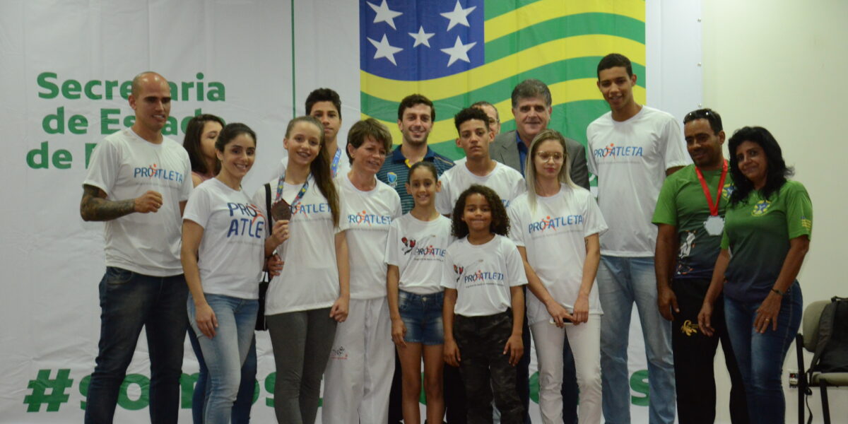 Com presença de atletas e dirigentes, Pró-Atleta é lançado no Centro de Excelência do Esporte