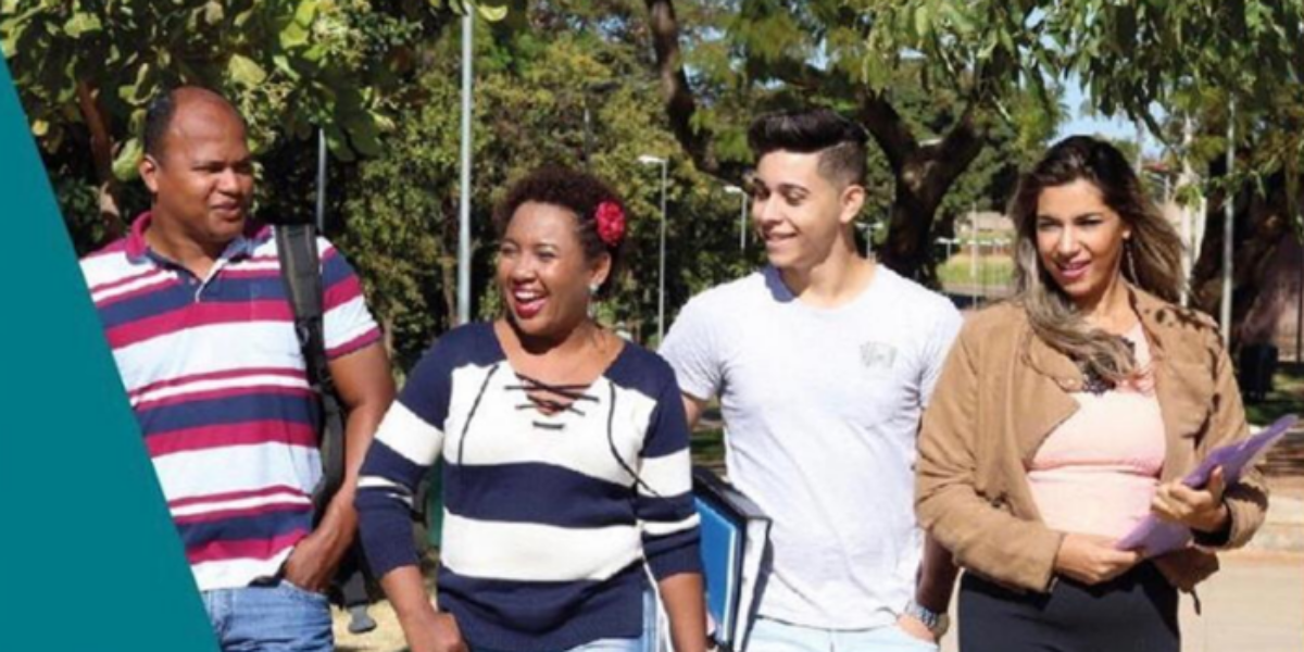 Governo de Goiás paga primeira parcela do Passe Livre Estudantil 