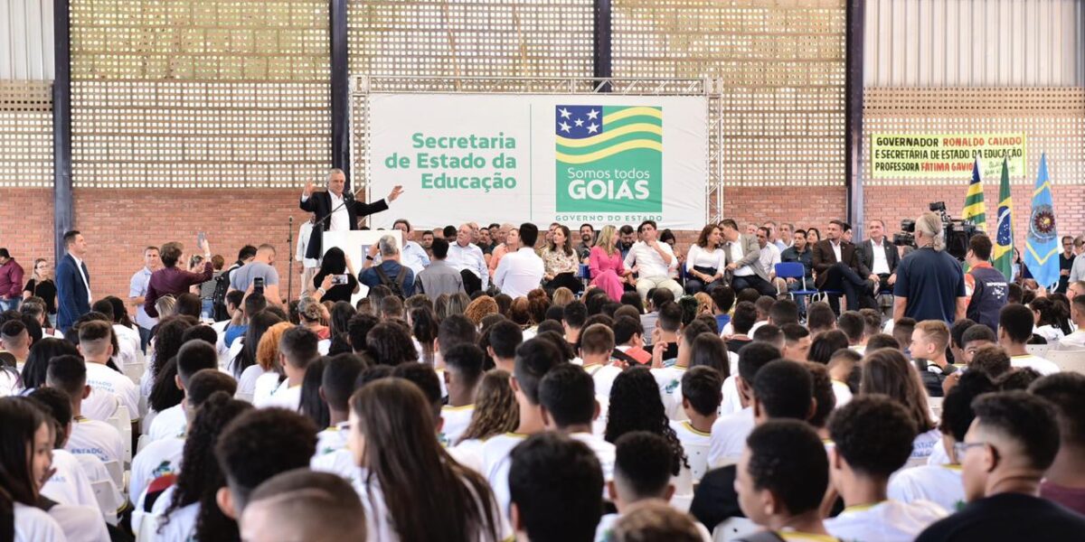 Governo paga mais um lote de diferenças salariais de servidores da Educação