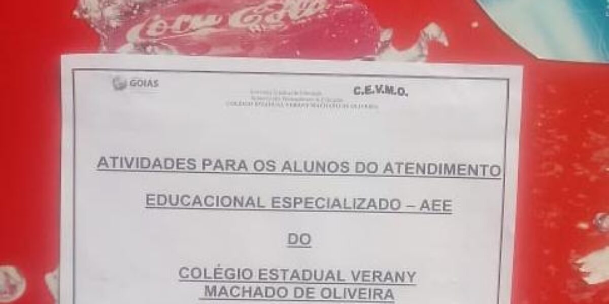 Escolas disponibilizam material impresso para alunos que não tem acesso à internet