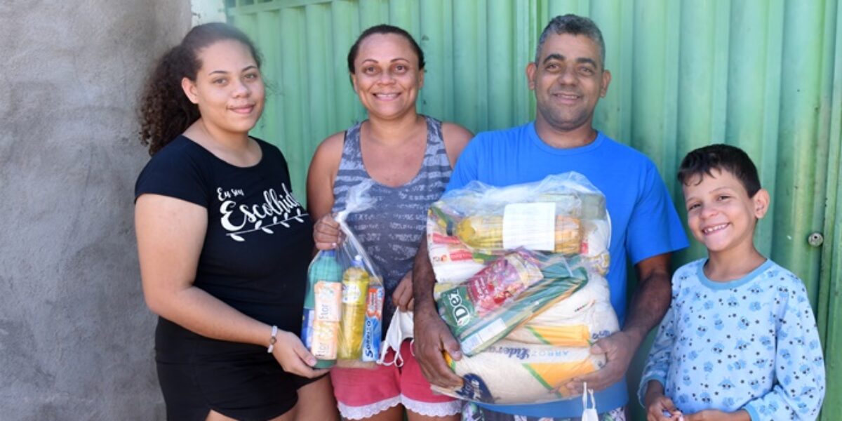OVG repassa doações da Fundação Banco do Brasil a famílias de Goiânia