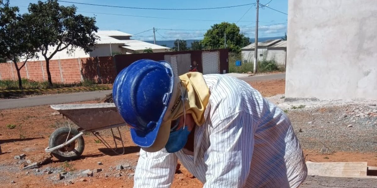 Agehab adota protocolo de segurança rigoroso nos canteiros de obras