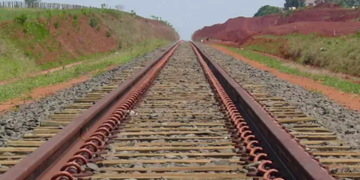 Renovação de contrato viabiliza construção de ferrovia e garante empregos para Goiás