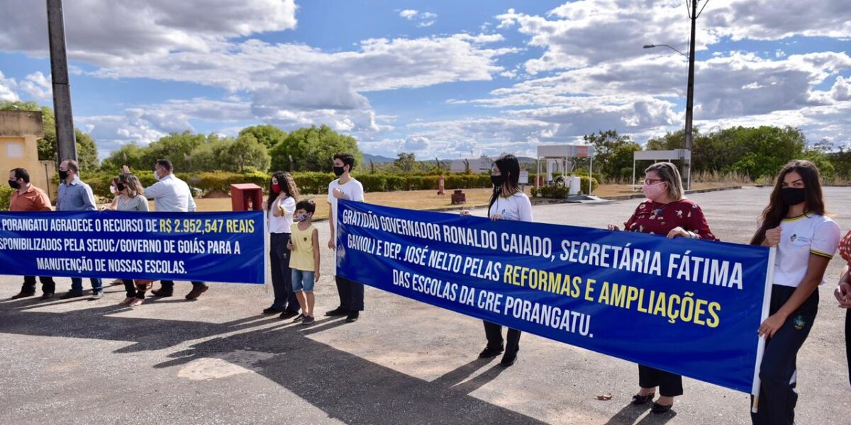 Governador é homenageado por alunos e professores em Porangatu