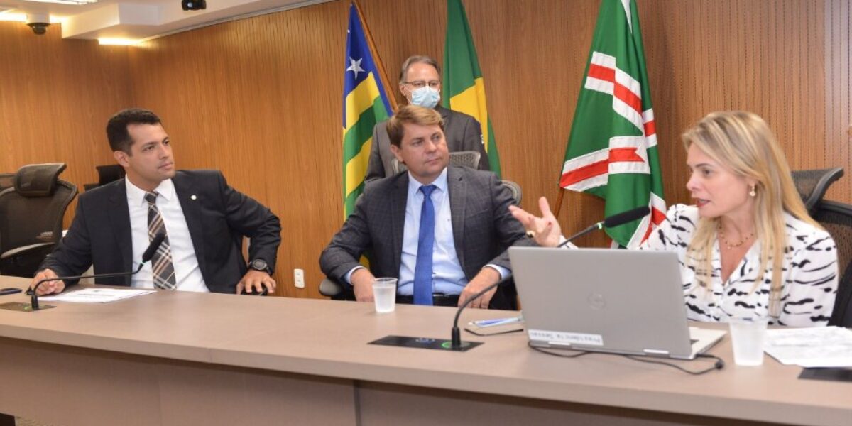 Governo encerra exercício de 2021 com superávit orçamentário