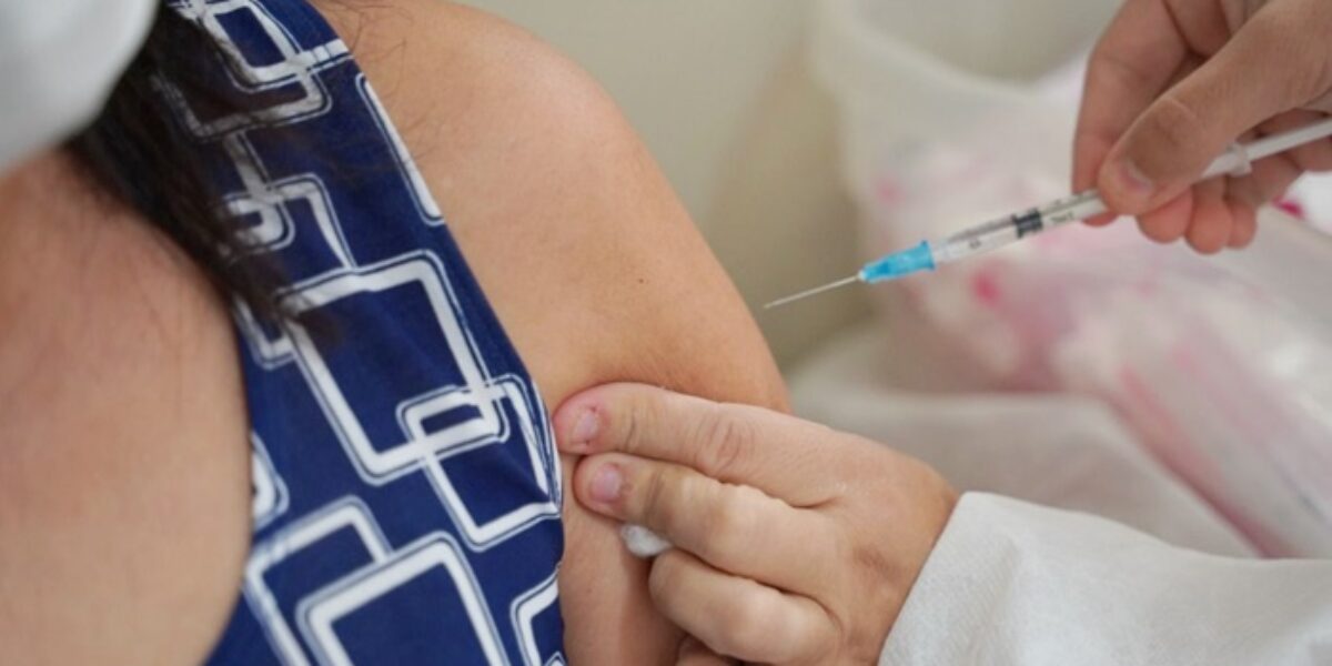 Com queda nas temperaturas, Saúde convoca população a se vacinar