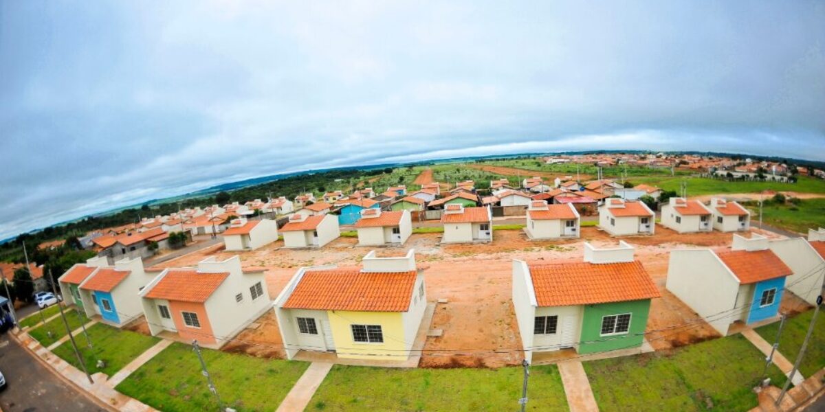 Hidrolândia e Santo Antônio do Descoberto inscrevem a casas a custo zero
