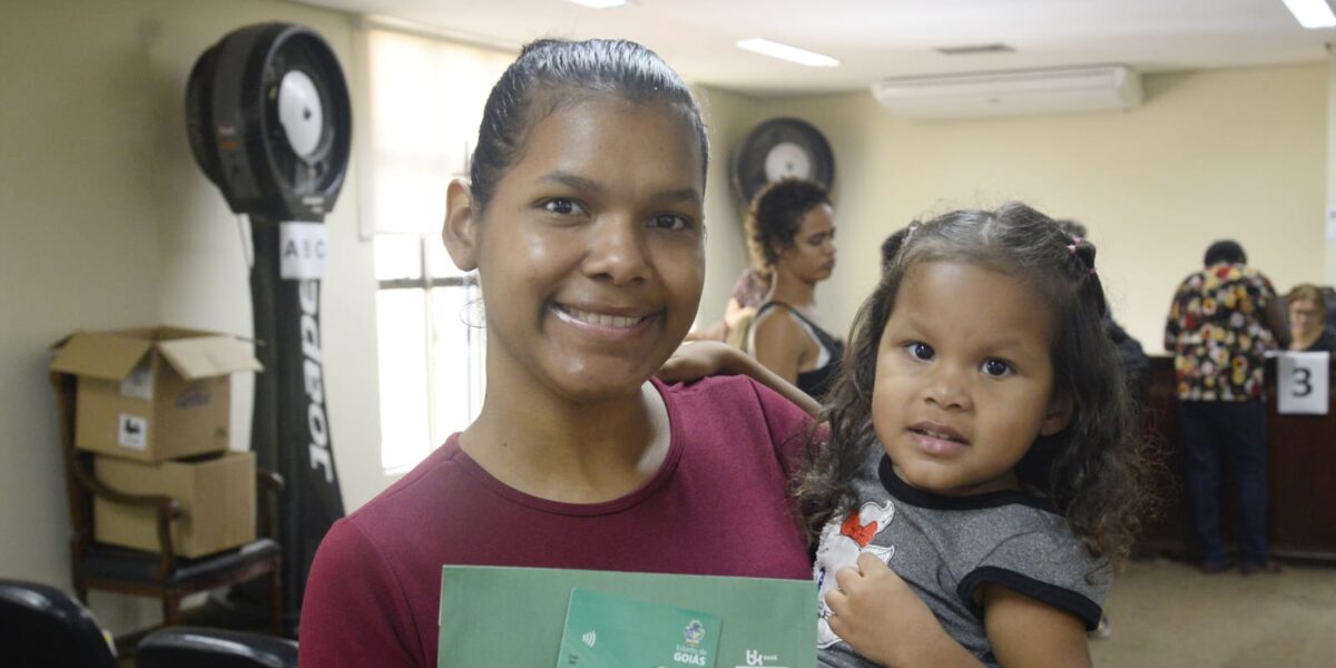 Seds inicia segunda rodada de entrega do Mães de Goiás