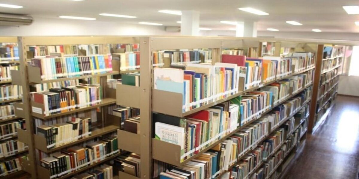 Biblioteca Pio Vargas oferece espaço de estudo para população goiana