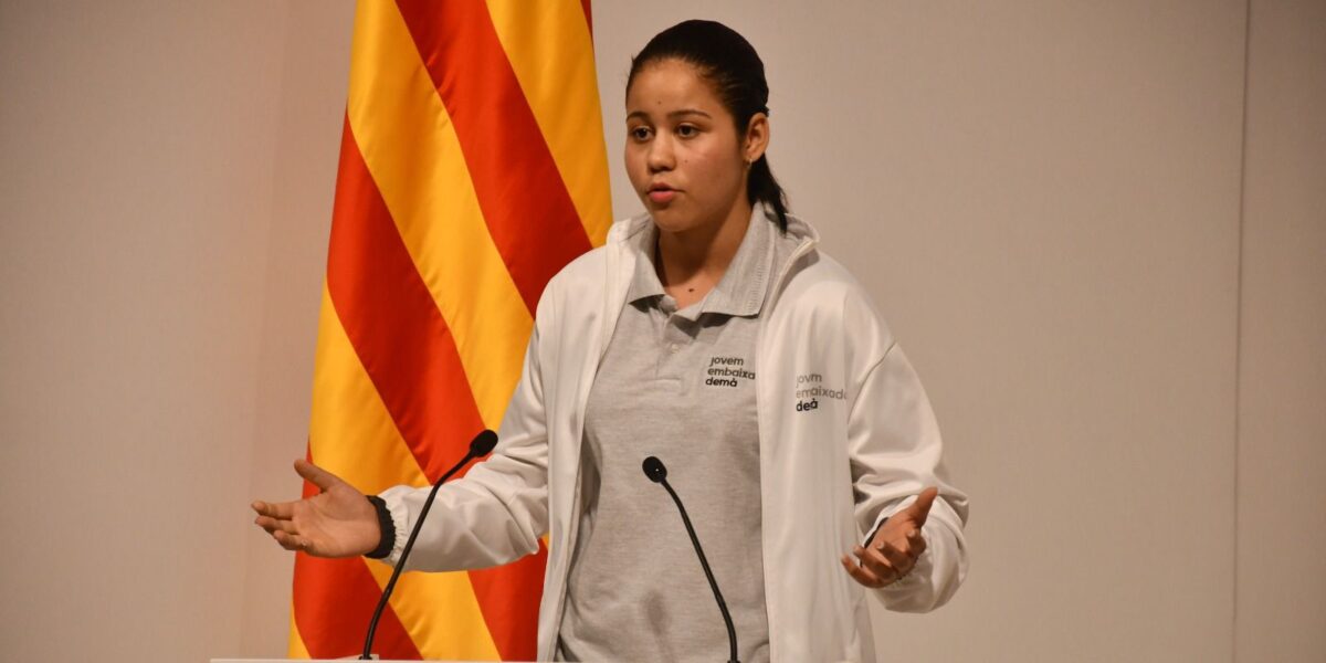 Estudantes do Aprendiz do Futuro visitam presidente da Catalunha