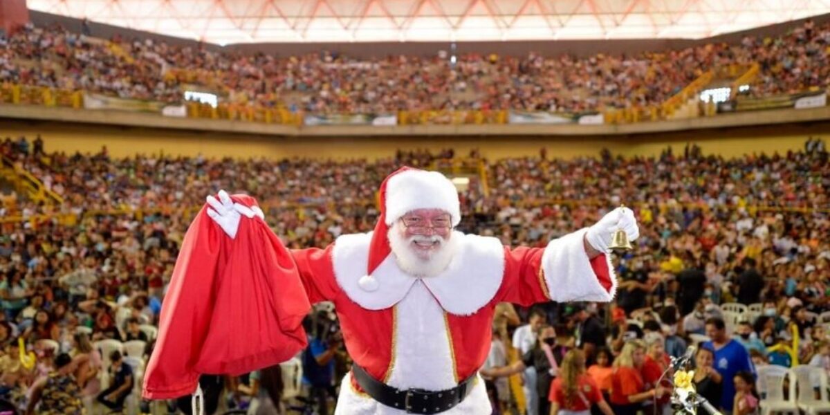 OVG distribui milhares de brinquedos do Natal do Bem, em Goiânia