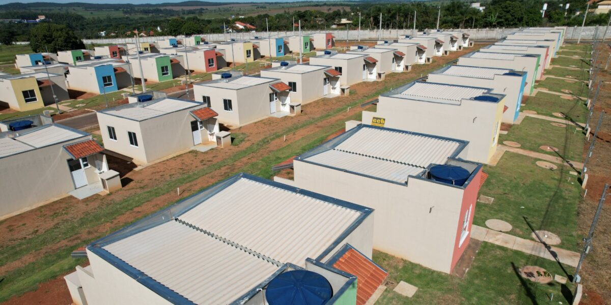Agehab dá início à construção de casas a custo zero em Ouvidor