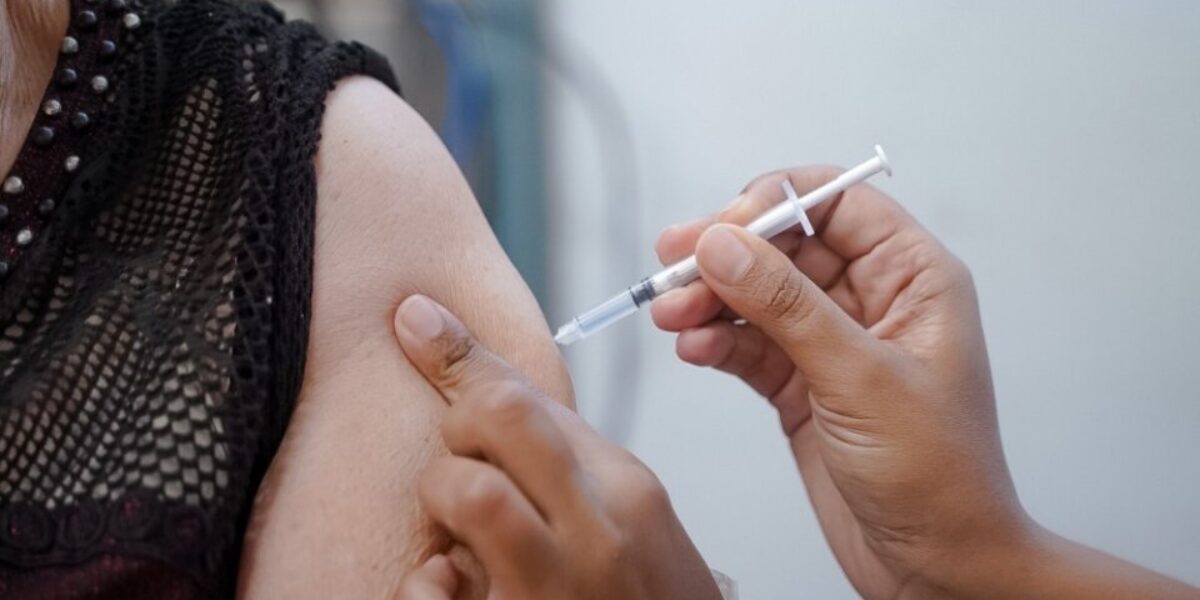 SES apresenta balanço da vacinação contra influenza em Goiás