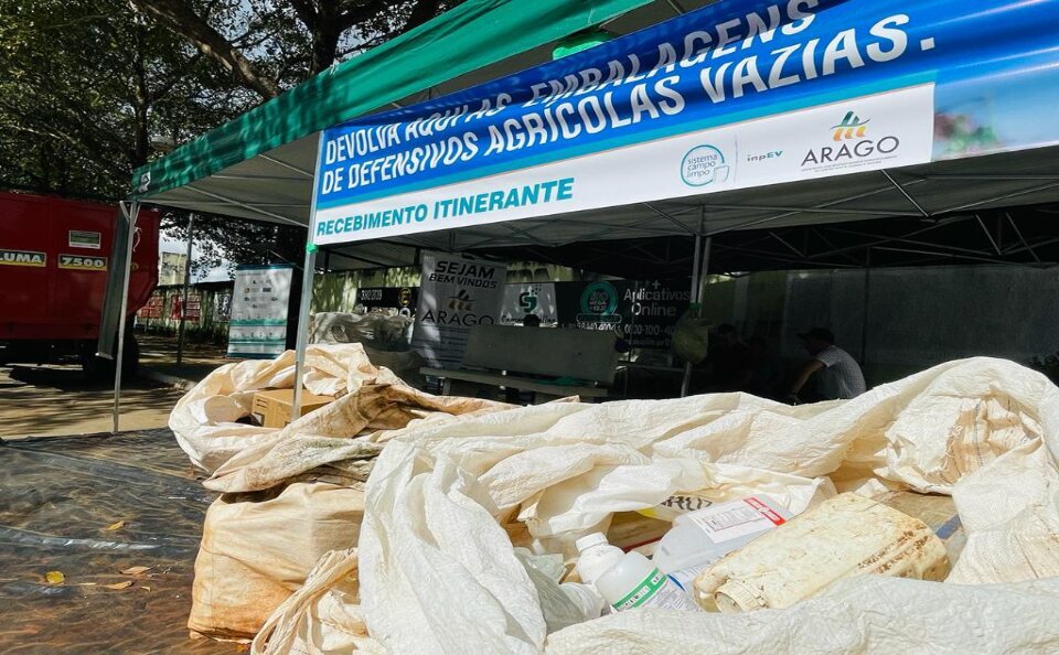 Agrodefesa recolhe mais de 5,5 mil embalagens vazias de agrotóxicos