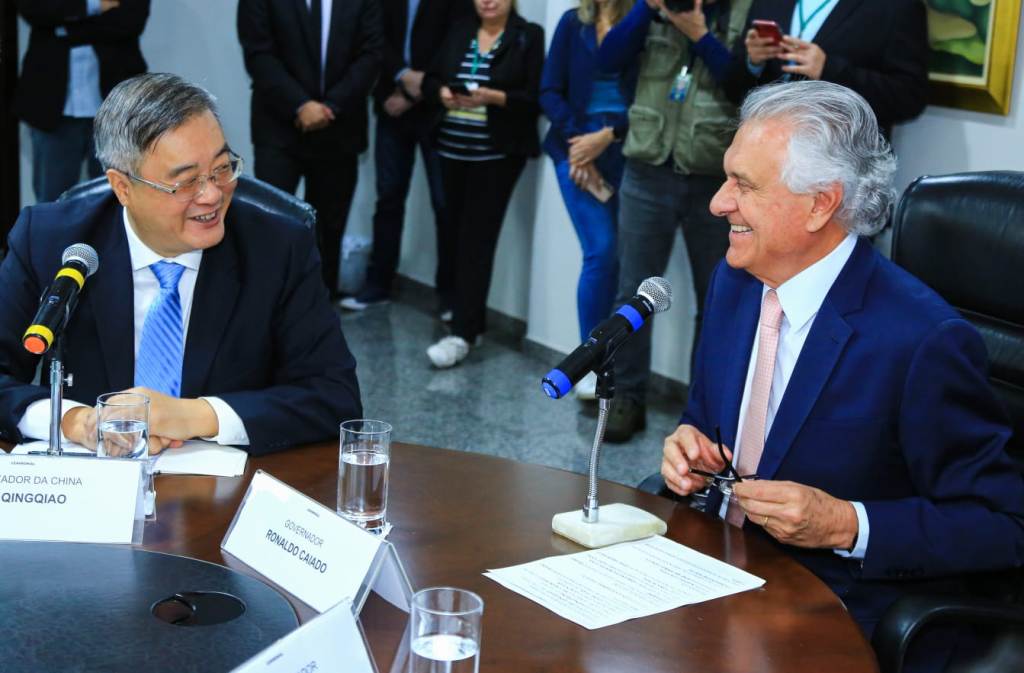 Caiado lidera missão à China para consolidar investimentos em Goiás