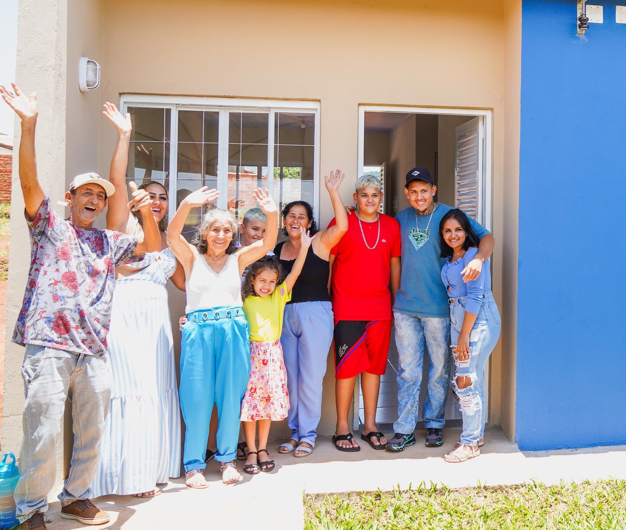 Governo entrega 31 casas a custo zero em Campo Limpo