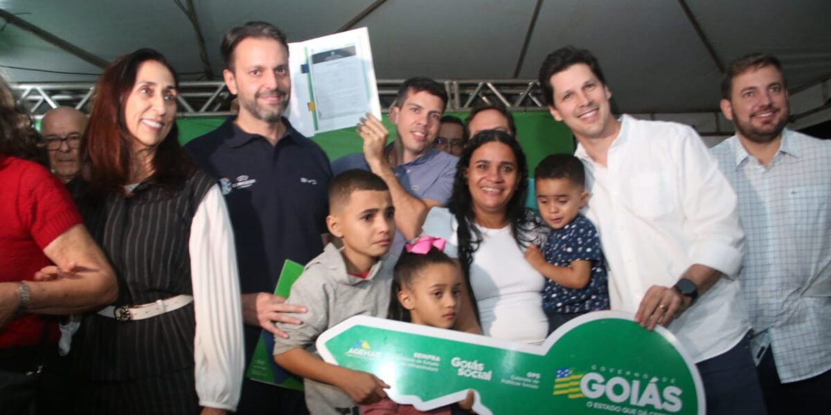Daniel Vilela entrega 70 casas a custo zero em Rio Verde