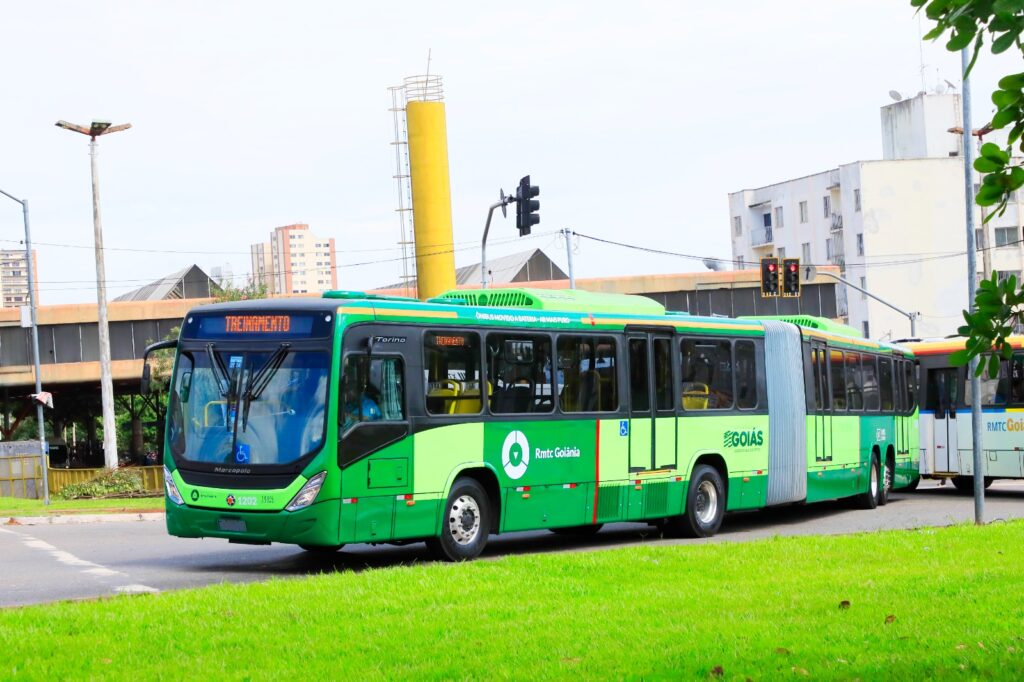 ônibus do transporte coletivo