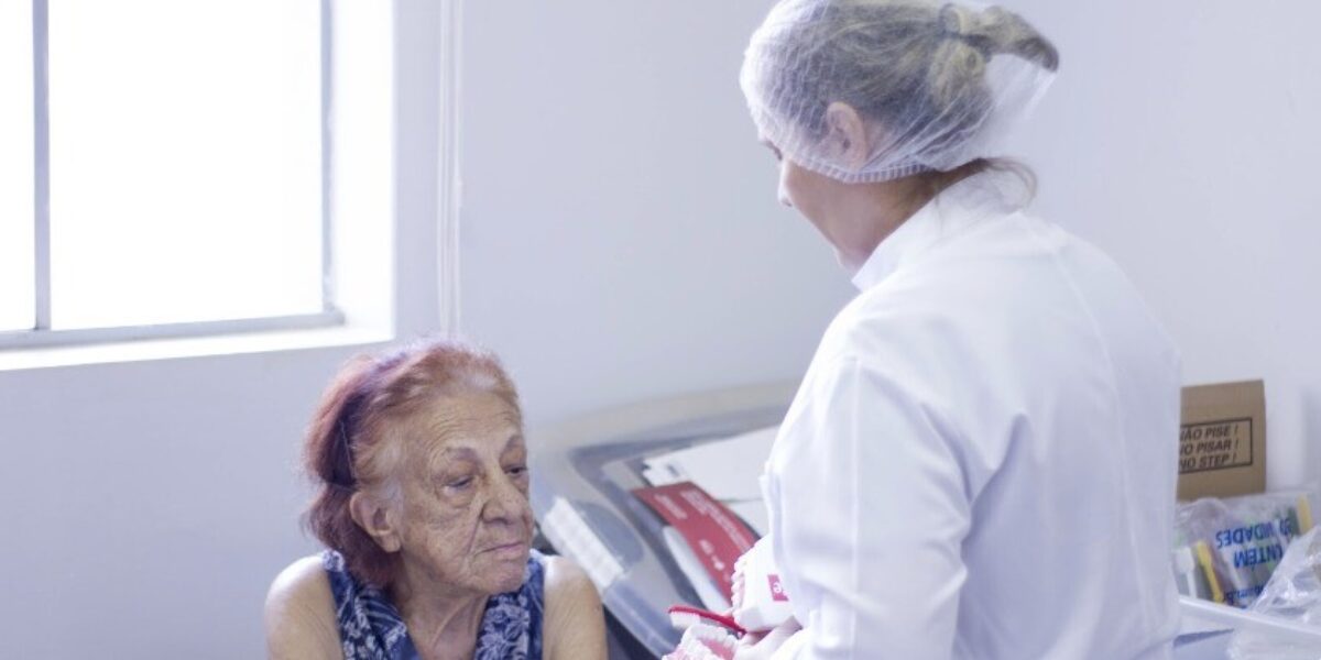Cuidados com idosos devem ser redobrados durante calor excessivo