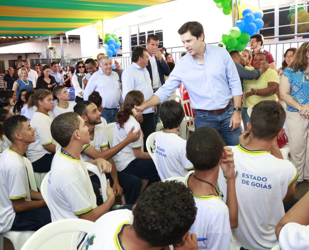 Estudantes de Jataí recebem nova unidade educacional