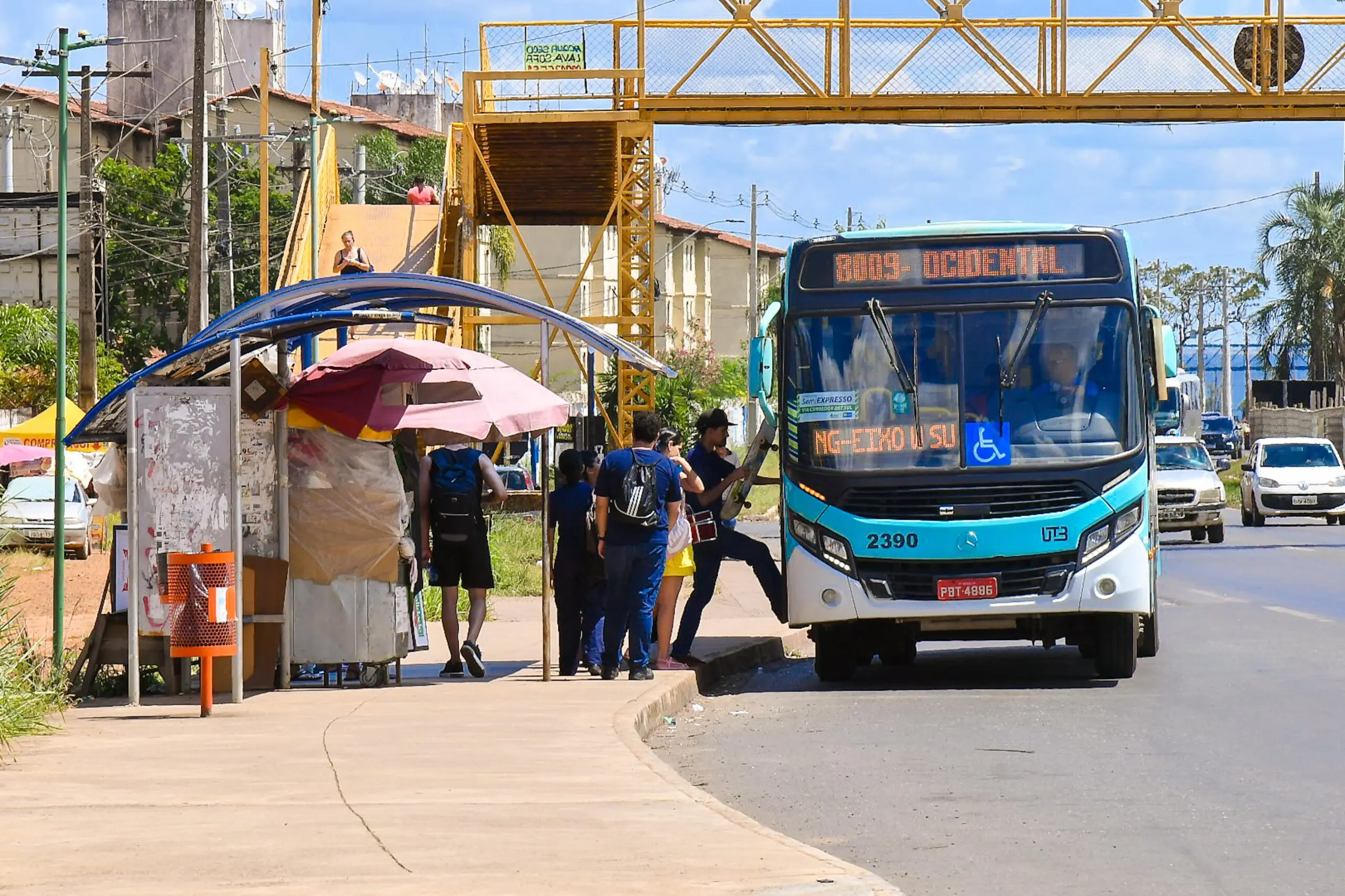 Ônibus do transporte coletivo na região do Entorno do DF: reajuste da tarifa suspenso (Foto: SEDF)