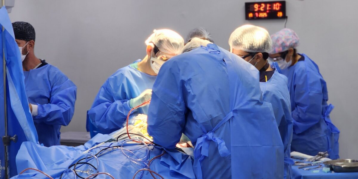 Hugo realiza 1ª cirurgia para correção de aneurisma cerebral