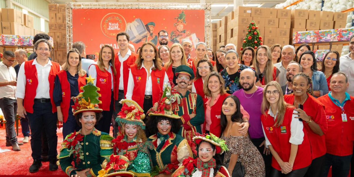 Festa da magia: Natal do Bem começa a entregar os presentes