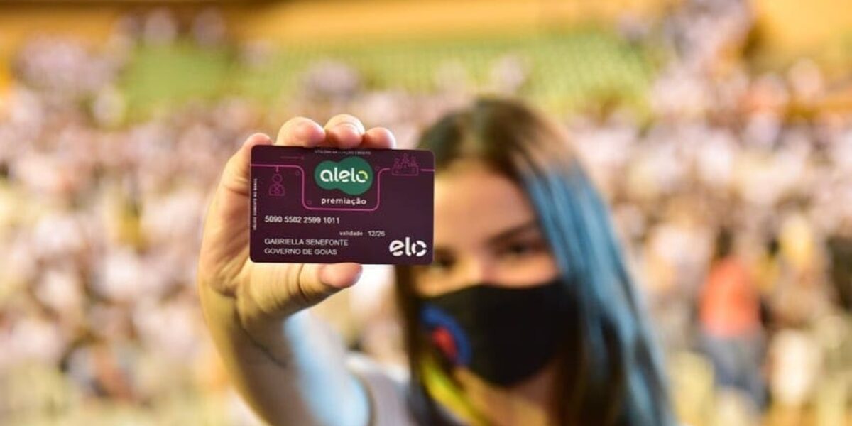 Governo reajusta Bolsa Estudo para alunos da rede estadual