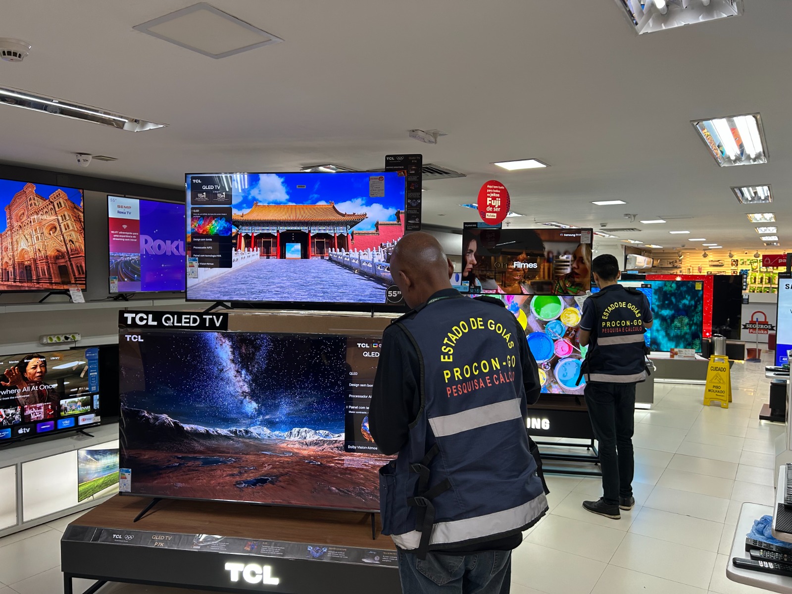 Vai às compras para o Natal? Então fique atento! Procon aponta variação de até 226% em preços do mesmo produto