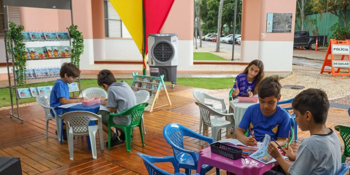É mais conhecimento chegando aos jovens goianos! CineLeitura do Bem leva cultura e educação a 120 municípios
