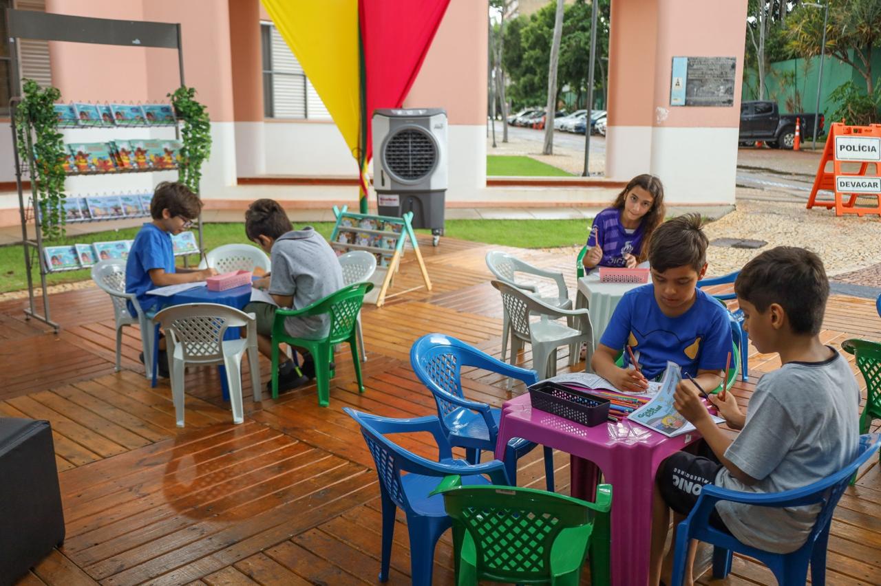 Projeto CineLeitura do Bem leva cultura e educação a 120 municípios goianos