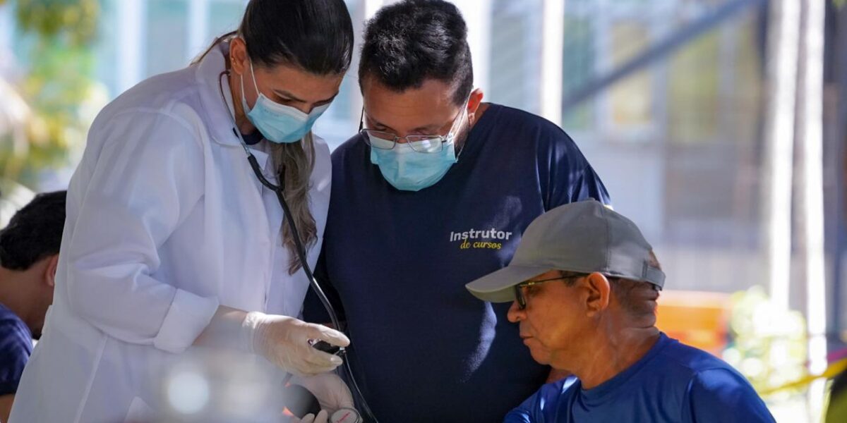 Saúde abre processo seletivo temporário para contração de enfermeiros e técnicos de enfermagem
