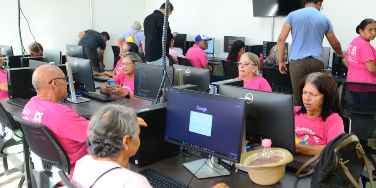 Cidadão Tech 60+ oferece cursos de inclusão digital em sete municípios