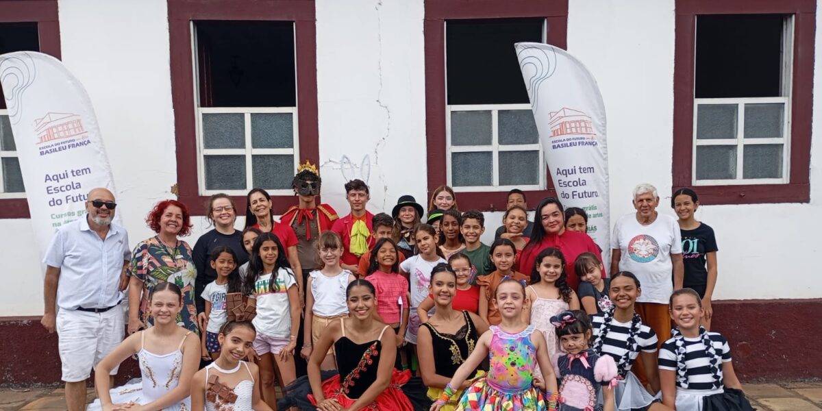 Pode ser sua chance! Escolas do Futuro oferecem 434 vagas para cursos gratuitos de Teatro e Violão
