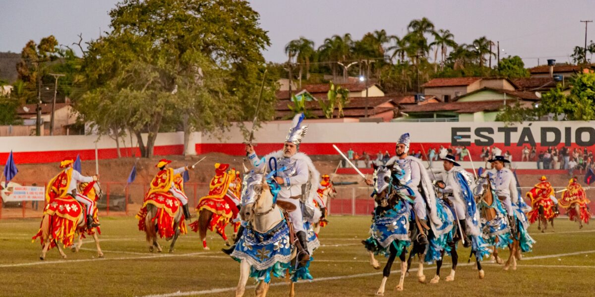 Neste fim de semana tem Cavalhadas em São Francisco de Goiás e Hidrolina
