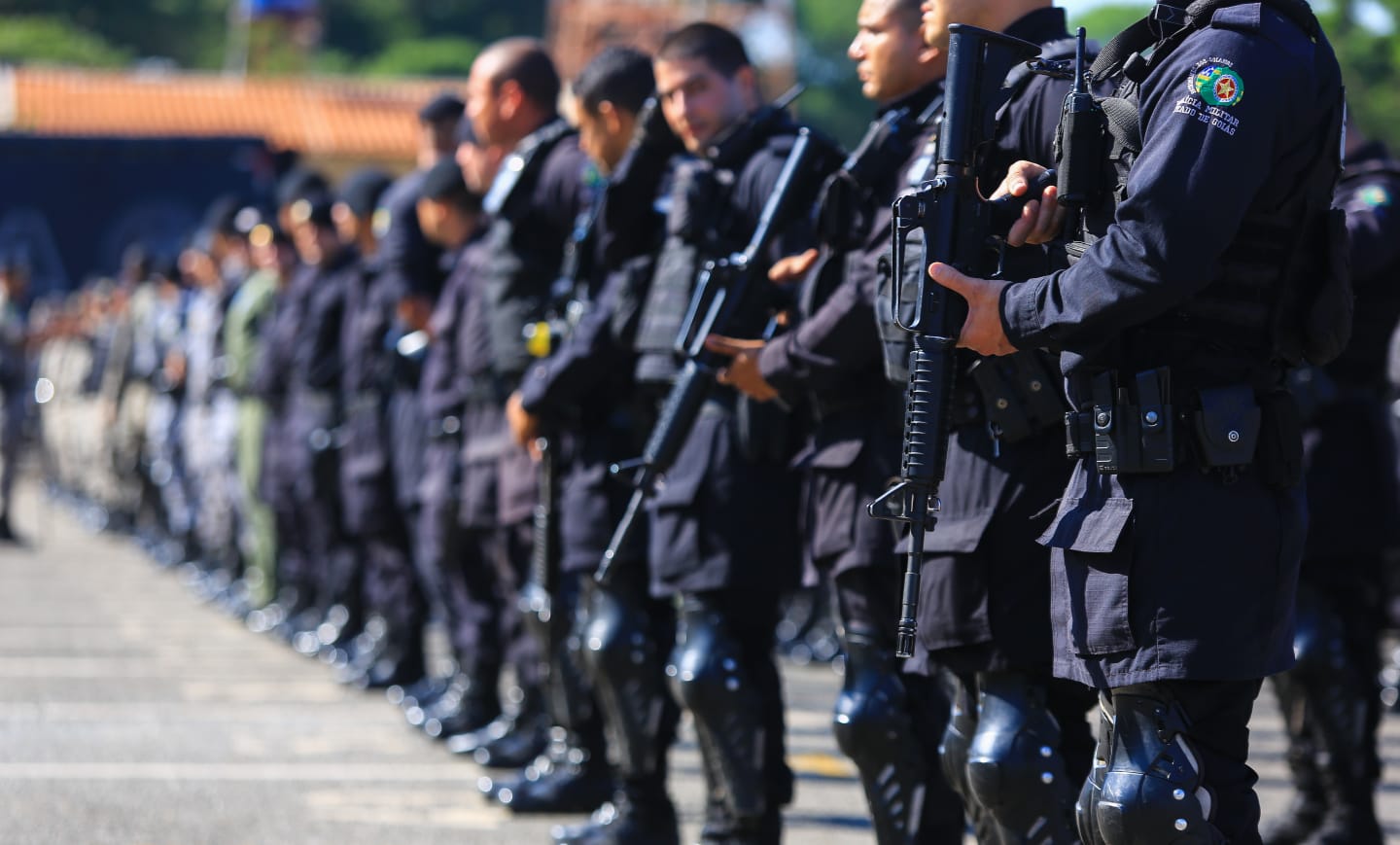 Policiais