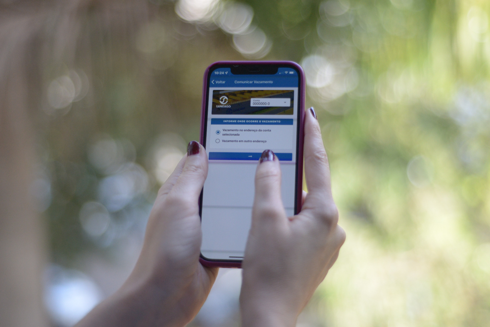 Celuarcom atendimento virtual da Saneago na tela