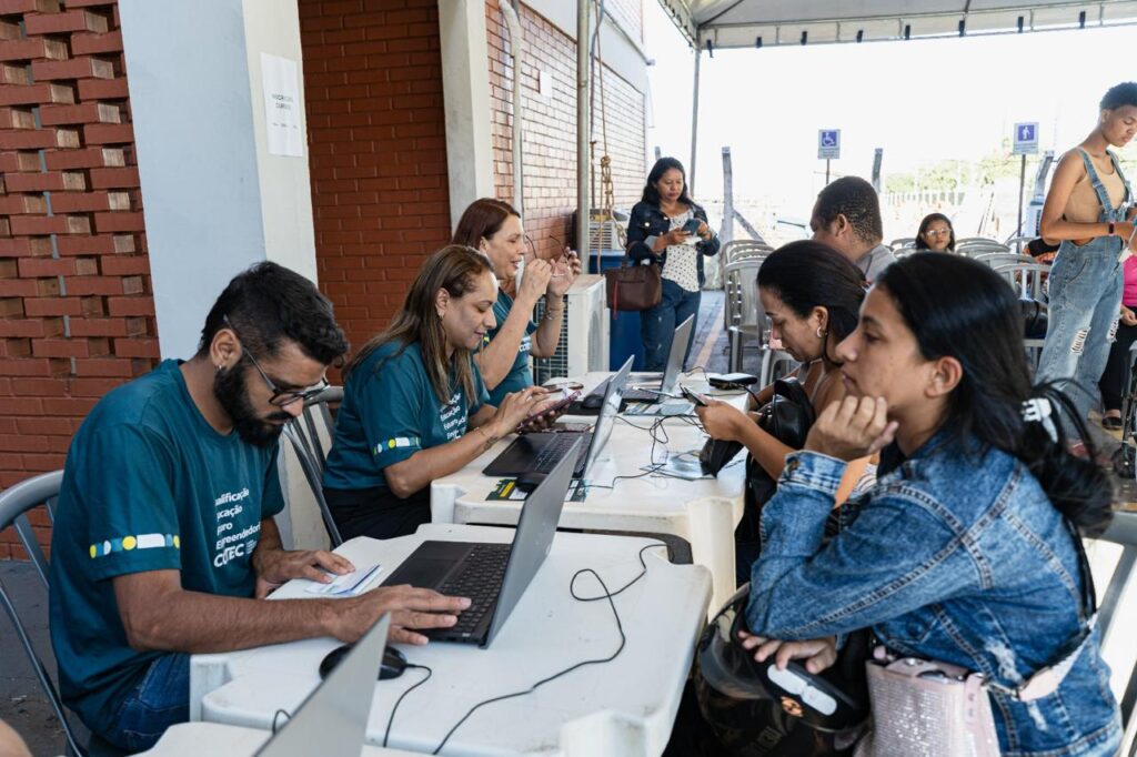 Governo de Goiás promove feirão de empregos com mais de 10 mil vagas em Goiânia e região